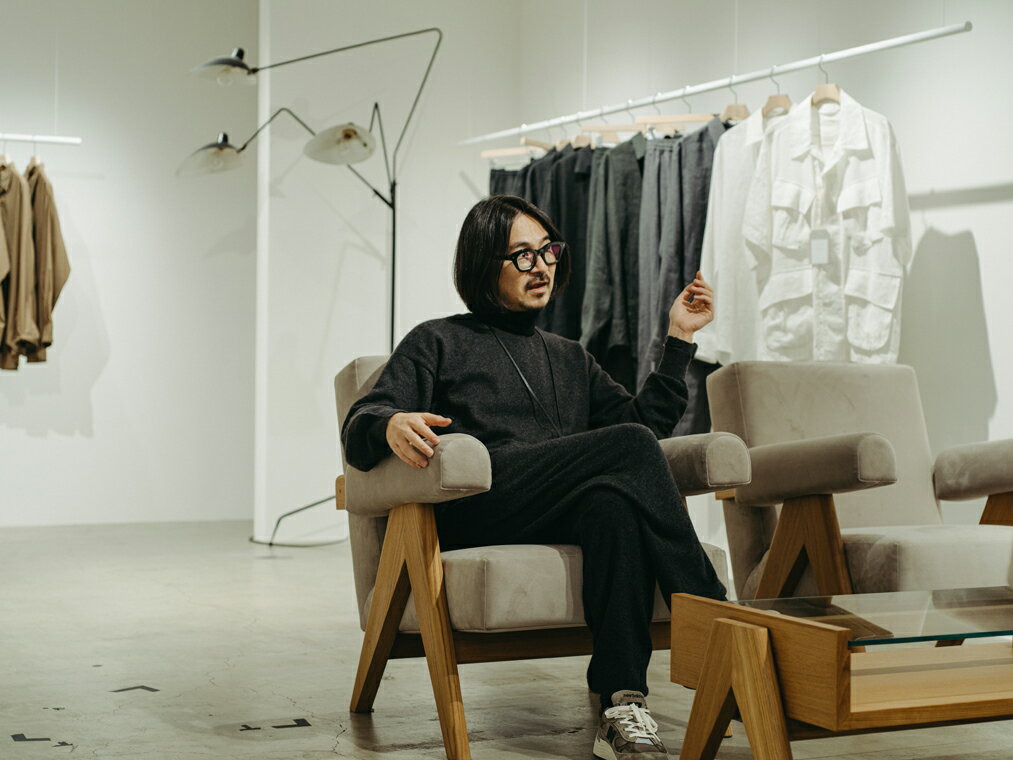 ファッションデザイナー　石川俊介さんの写真